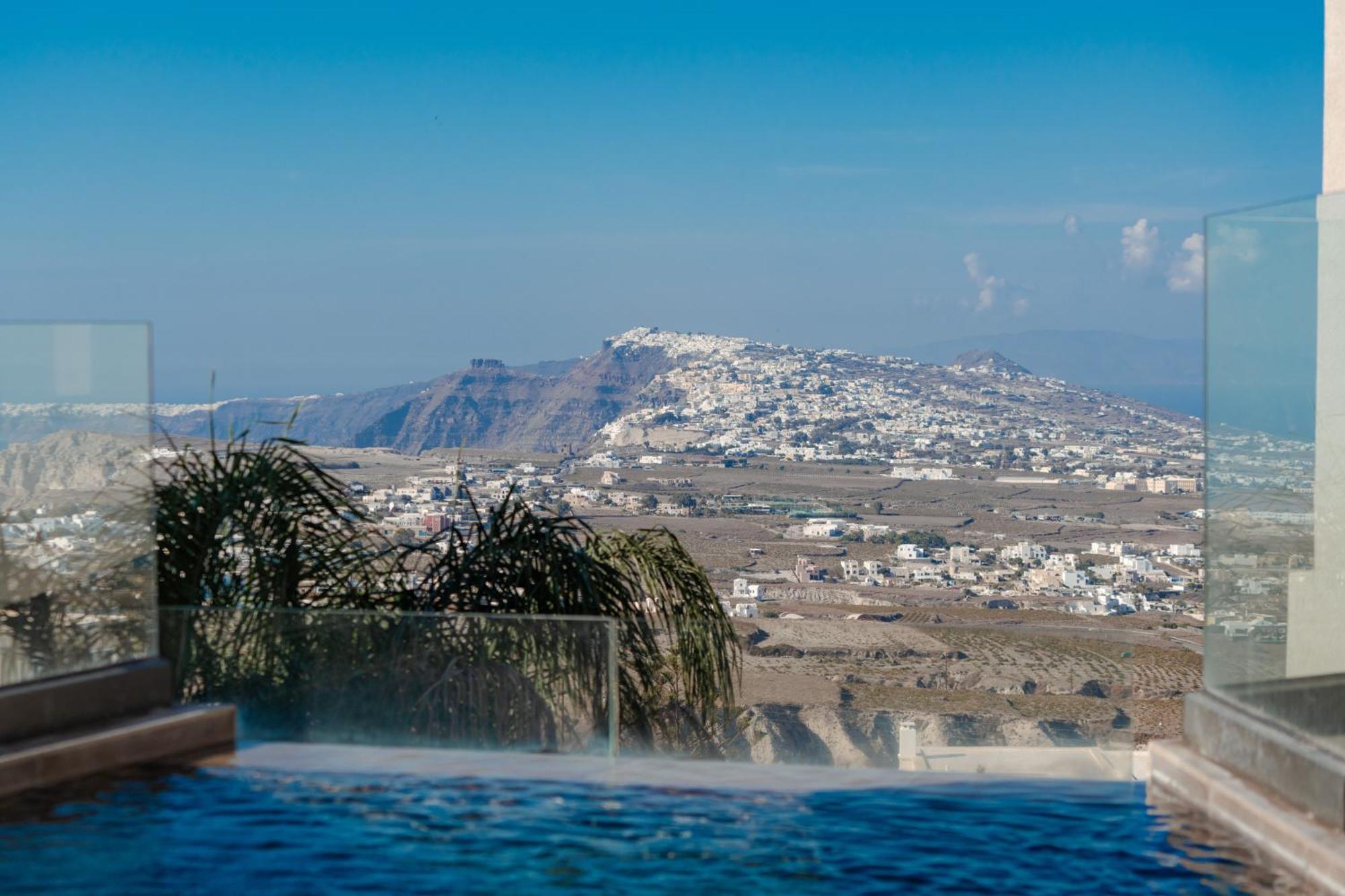 Apikia Santorini Hotel Pírgosz Kültér fotó